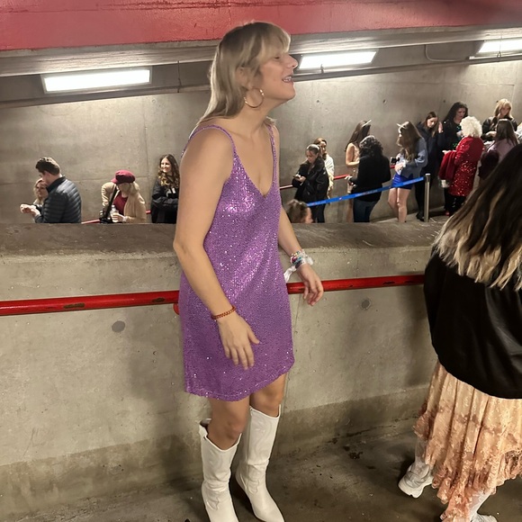 Lavender Ruffled Embellished Mini Dress - Picture 3 of 4